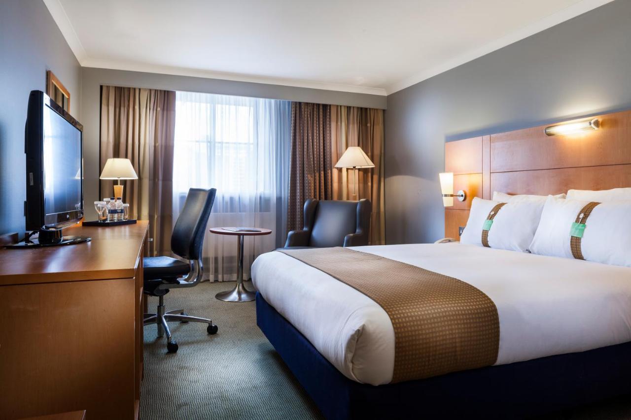 Holiday Inn London Brent Cross, An Ihg Hotel Εξωτερικό φωτογραφία