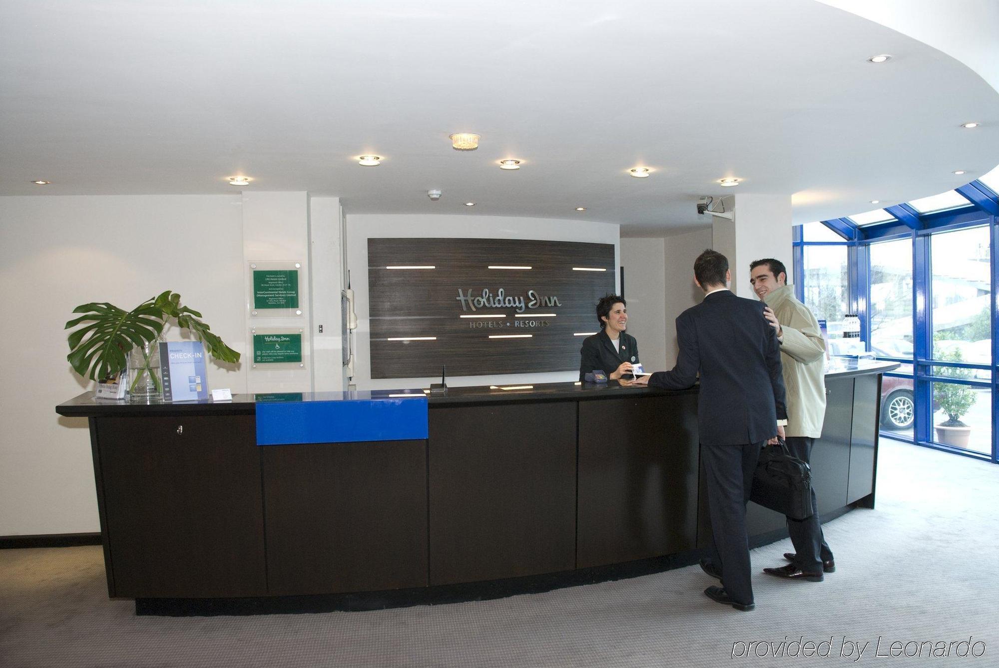 Holiday Inn London Brent Cross, An Ihg Hotel Εξωτερικό φωτογραφία