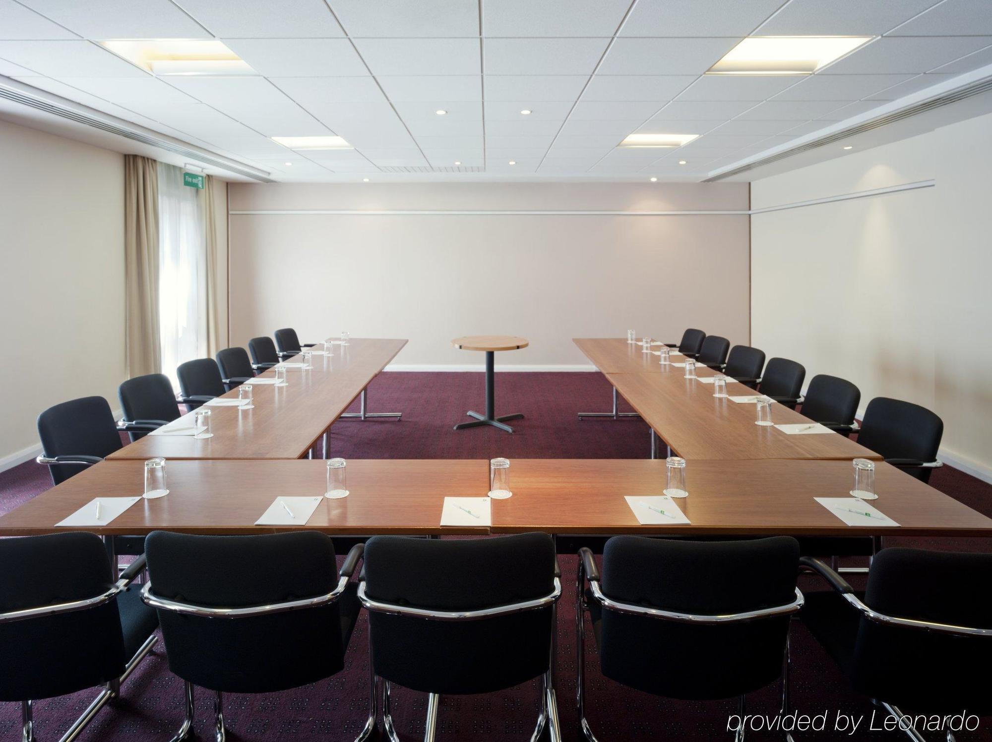 Holiday Inn London Brent Cross, An Ihg Hotel Εξωτερικό φωτογραφία